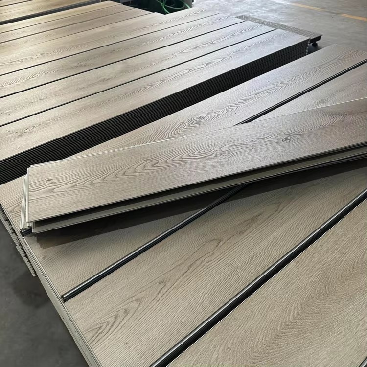 Luxury Spc Vinyl Plank Flooring Spc Flooring Glossy Piso Flotante
